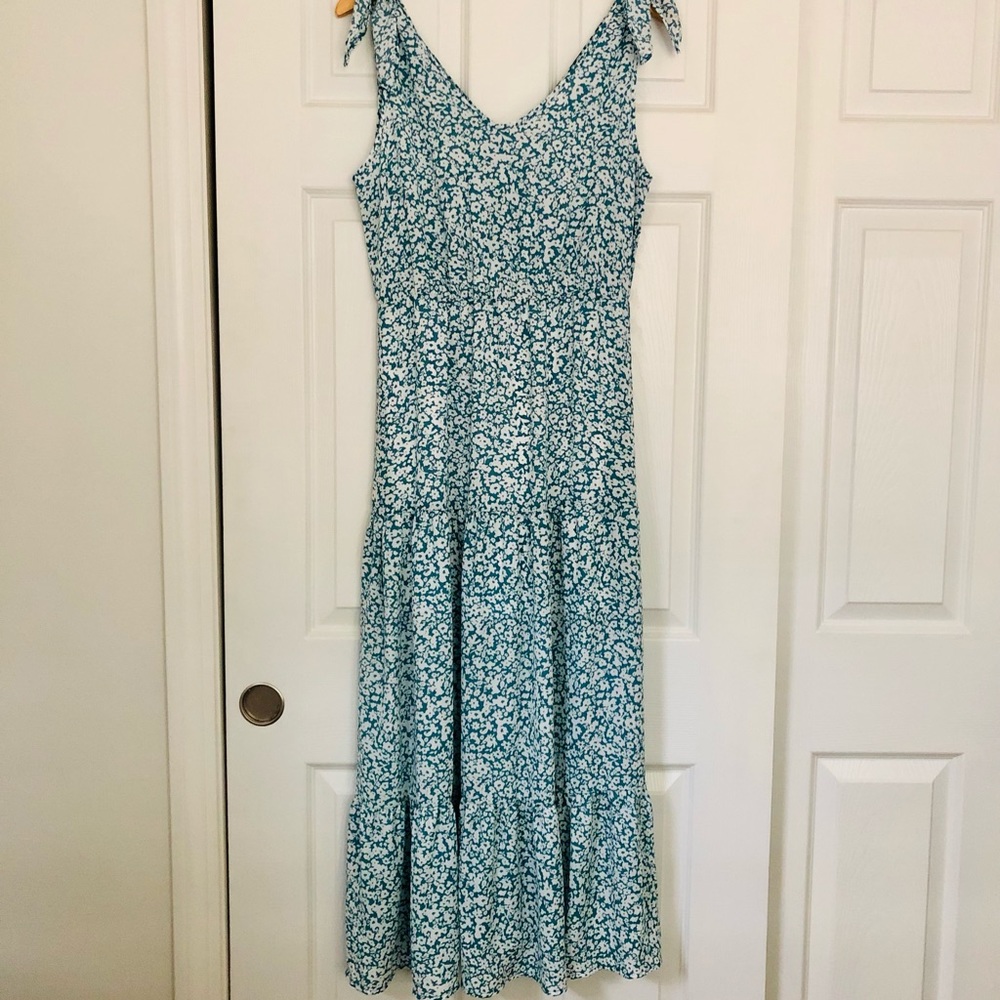 Sienna Sky tiered midi floral dress